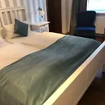 Am Nordkreuz 3*